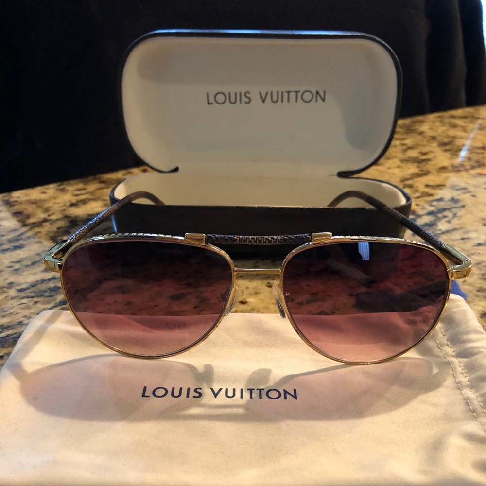 Authentic LV Conspiration Unisex Pilote Sunglasses